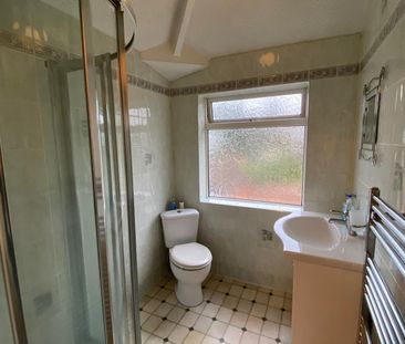 Ermington Crescent, Birmingham, B36 - Photo 2
