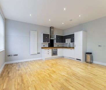 2 bedroom apartment to rent - Photo 6