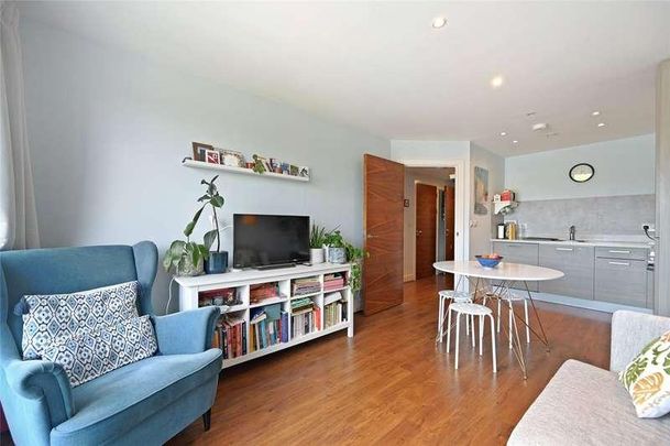 Napier House, Bromyard Avenue, London, W3 - Photo 1