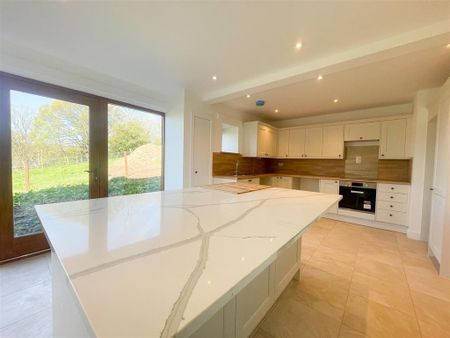 4 bedroom barn conversion to rent - Photo 3