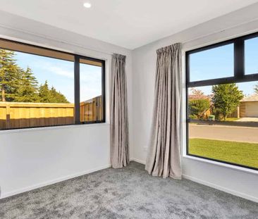 Lovely Brand New Three Home - Photo 4