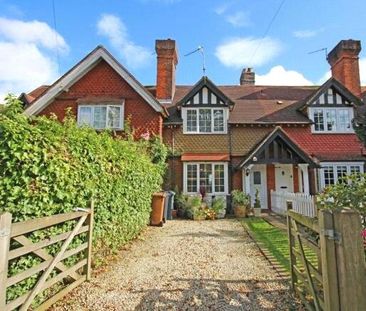 2 bedroom semi-detached house to rent - Photo 2