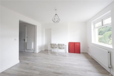 6 bedroom semi-detached house to rent - Photo 2