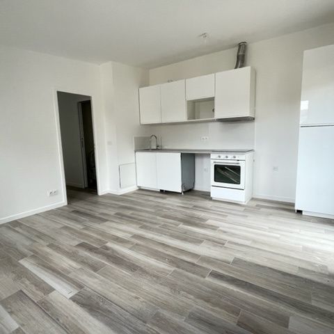 Location Appartement 3 pièces 51m² VILLENNES SUR SEINE 78670 - Photo 1