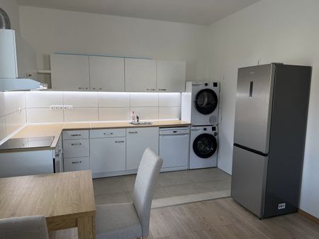 Pronájem bytu 1+kk 40 m² - Photo 5