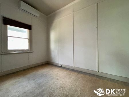 Comfortable & Convenient Living in the Heart of Sunshine - Photo 4