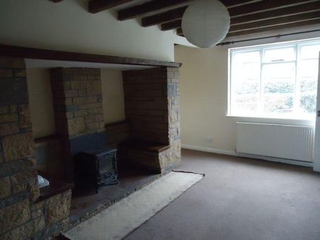 3 bedroom semi-detached house to rent - Photo 2