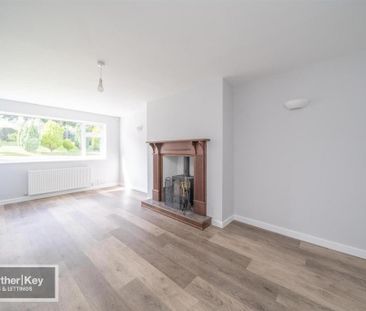 4 bedroom semi-detached house to rent - Photo 4