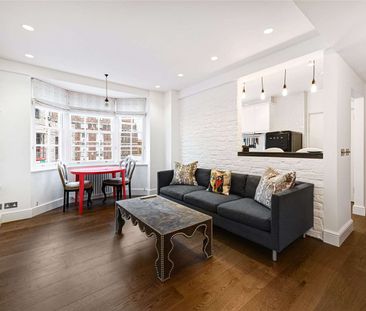 A modern and bright one-bedroom apartment benefitting from wooden f... - Photo 5