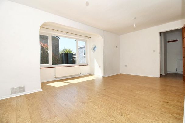 Archer Road, Stevenage, Hertfordshire - Photo 1