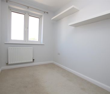 3 bed Terraced House for let - Photo 3
