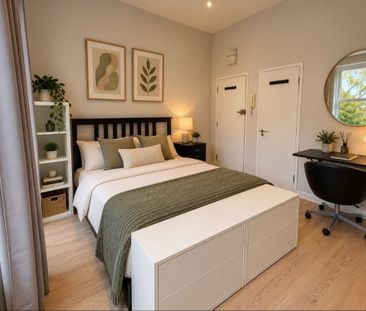 Studio Flat, West Kensington, W14 - Photo 1