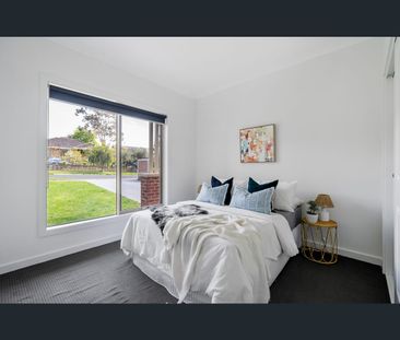 1/32 Loddon Avenue, Reservoir, Vic 3073 - Photo 2