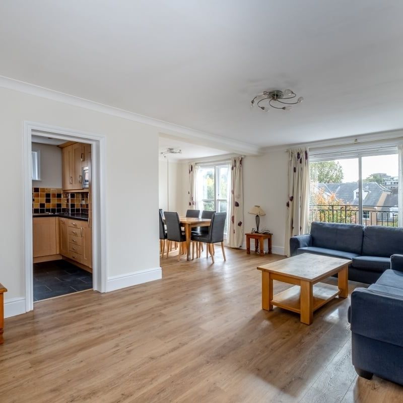 2 bedroom apartment to rent - Photo 1