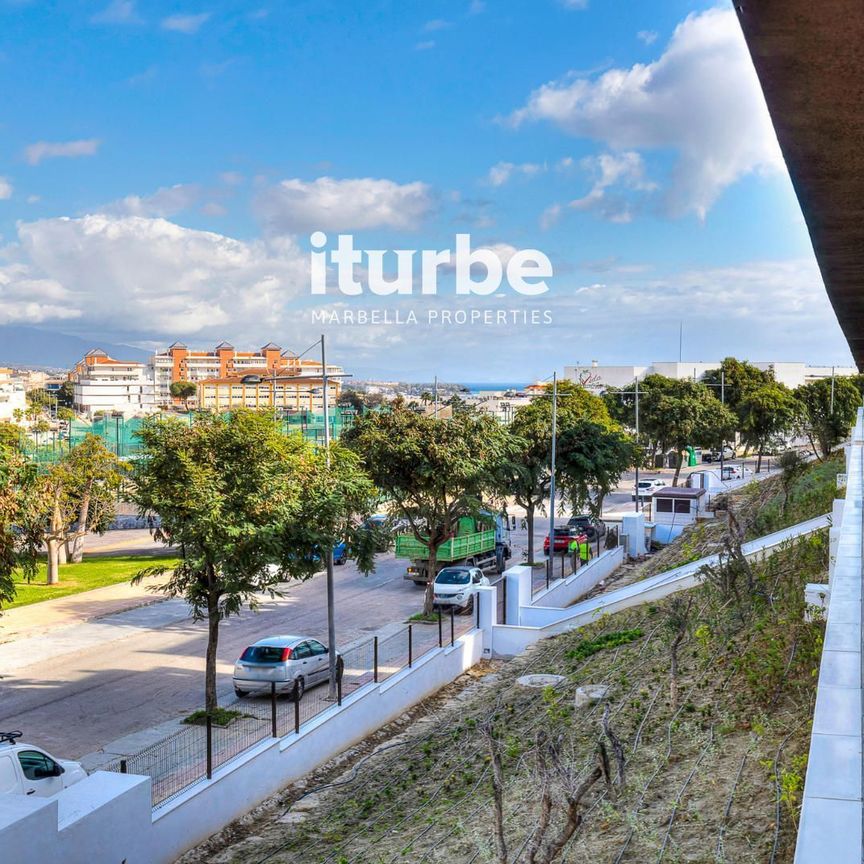 Piso de alquiler en Las Mesas Homes II, Acceso Por la Calle Eslovenia,, Puerto de Estepona - Photo 1