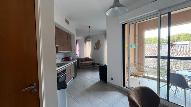 Location Appartement 1 pièce 44m² AIX EN PROVENCE 13100 - Photo 1