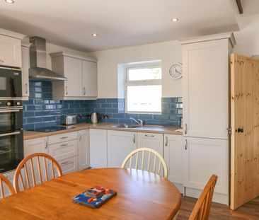 Macreddin Rock Holiday Cottage - Photo 4