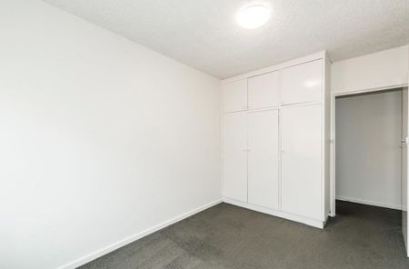 SPACIOUS TWO BEDROOM - Photo 3