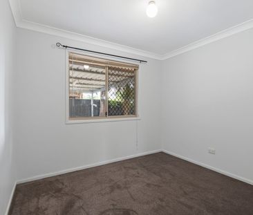 Charming family home in Flinders View! - Photo 4