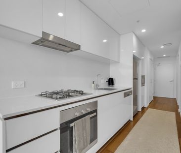 Modern 2 Bedroom Apartment for Rent - Photo 2