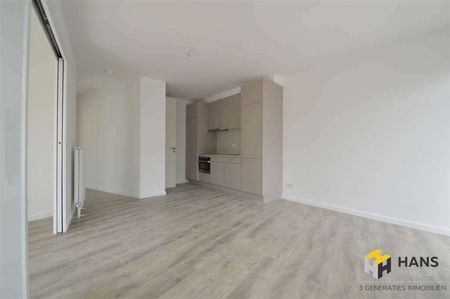 Volledig vernieuwd appartement van 55 m² met 2 slaapkamers en 2 balkons in het centrum van Antwerpen! - Photo 5