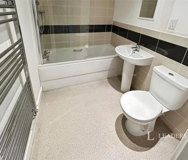 1 bedroom flat to rent - Photo 4