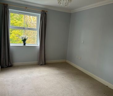 1 Bed Flat, Bryant Court, W3 - Photo 3