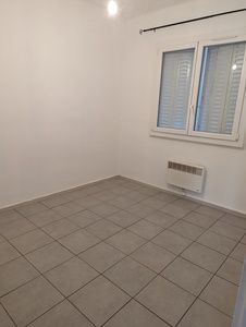 Location Appartement 3 pièces 56m² MARTIGUES 13500 - Photo 4