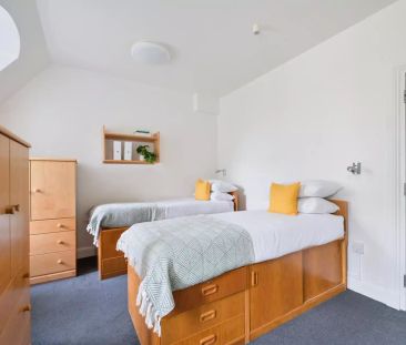 Silver Ensuite Twin - Photo 6