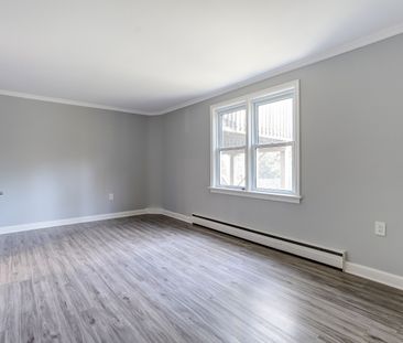 For Lease - 302 Maple Avenue Unit# Main floor, Oakville, Ontario - Photo 6