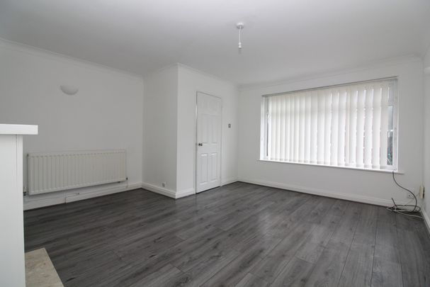 3 Bedroom Terraced House - Photo 1