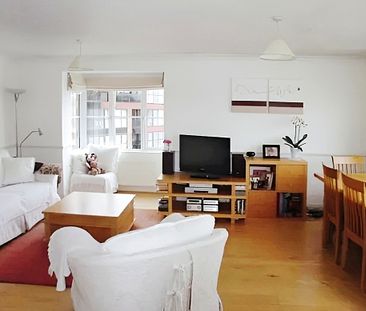 Two Bedroom Top Floor Flat to Rent in Rochester - Photo 5