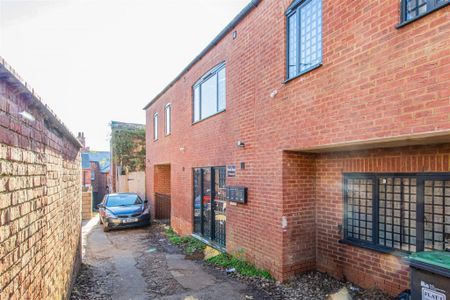 1 bed House To Let - Photo 3