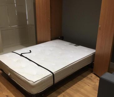 1 bedroom private hall to rent - Photo 2