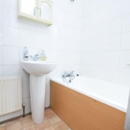 1 bedroom Flat To Let Total Size: 679 SQ FT - Photo 4