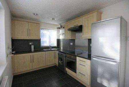 Monks Road, Windsor, SL4 - Photo 2