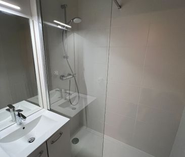 Location Appartement 3 pièces 49m² - Photo 3