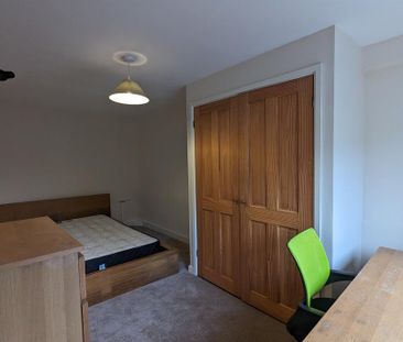 5 bedroom terraced house to rent - Photo 5