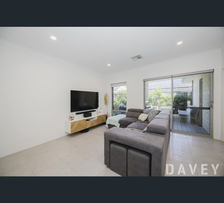 1A Raff Place, Padbury, WA 6025 - Photo 3