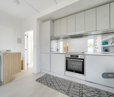 2 bedroom maisonette to rent - Photo 5