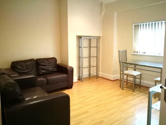 1 bedroom flat to rent - Photo 1