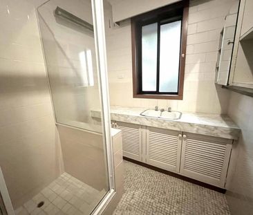 OVERSIZED BEACHSIDE 2-BEDROOM UNIT - Photo 6