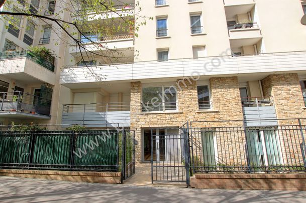 Appartement Courbevoie 2 pièces meublé avec terrasse et jardin - Photo 1