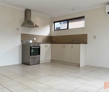 Modern 2-Bedroom Dual Key Unit! - Photo 3
