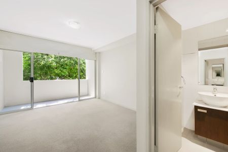 Two-Bedroom Apartment for Rent - Photo 2