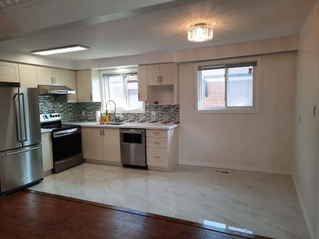 For Lease - 55 Reiber Crescent Unit# Upper, Toronto, Ontario - Photo 4