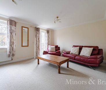 Phillipa Flowerday Plain, Norwich - Photo 2