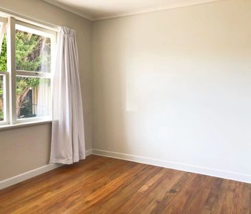 Walk to schools - Photo 2