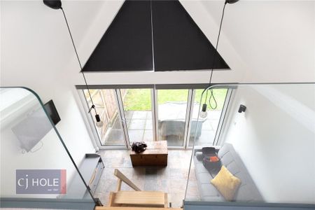 2 bedroom detached house to rent - Photo 2