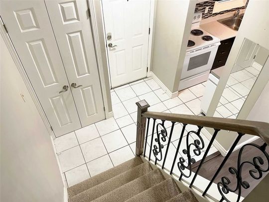 For Lease - 4 Gatsby Square, Brampton, Ontario - Photo 1